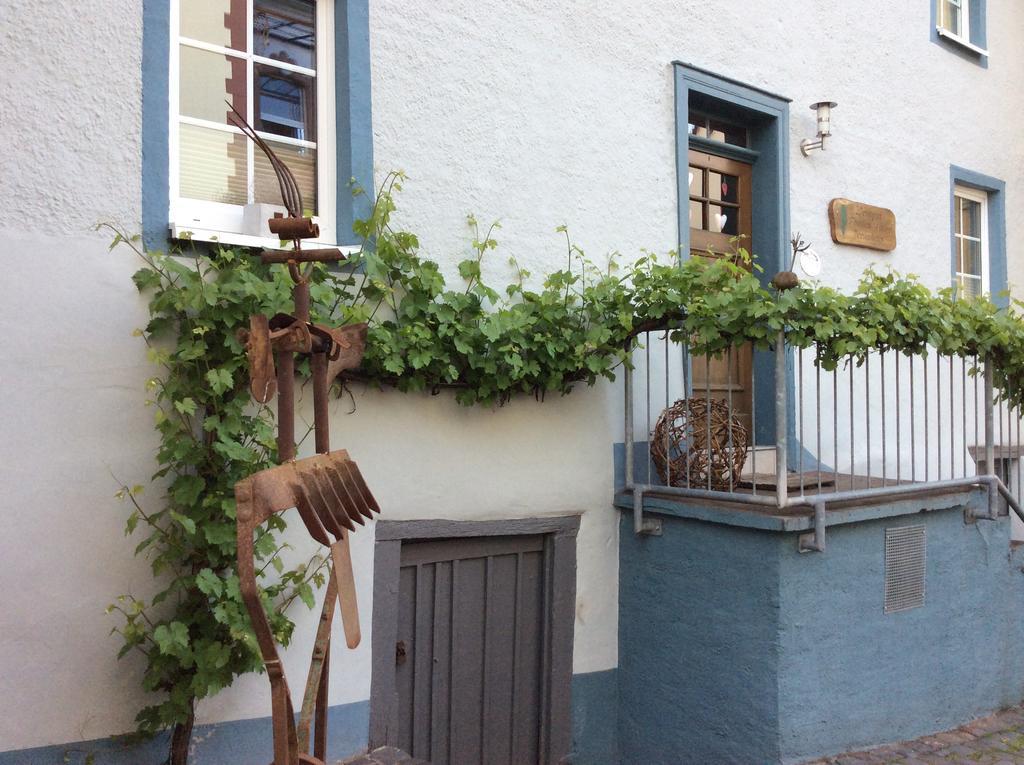 Winzerhaeuschen, Weingut Th. Mueller Apartment Reil Exterior photo